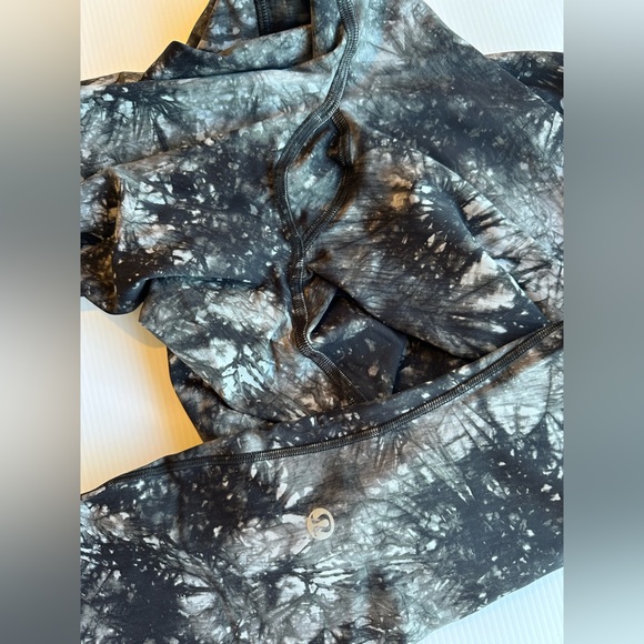 Lululemon Base Pace High-Rise Tight size 8 retail $118 - Picture 4 of 8